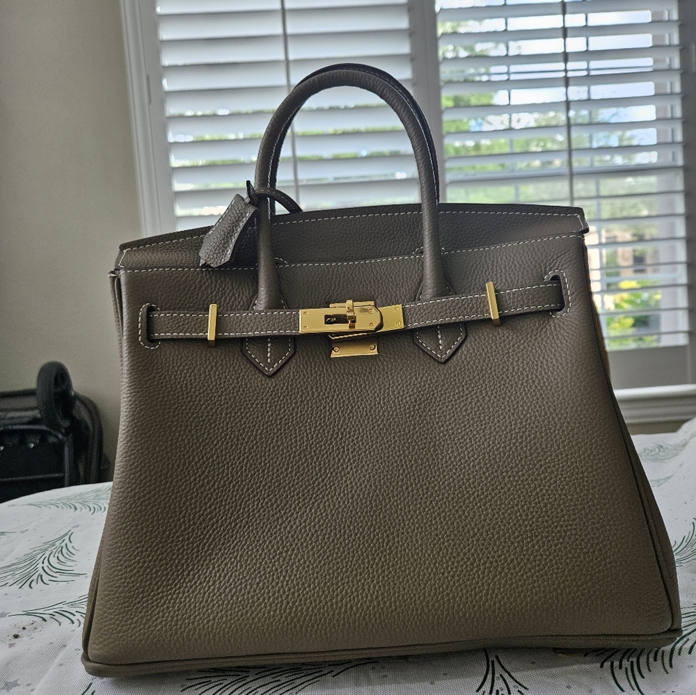 Authentic Leather, 30 Crossbody stylish handbag gold hardware